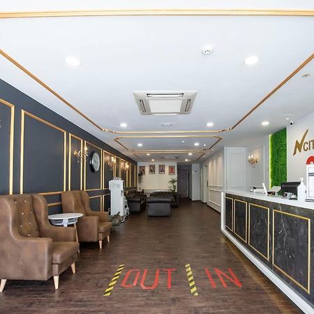Oyo 90403 North City Hotel 新山 外观 照片