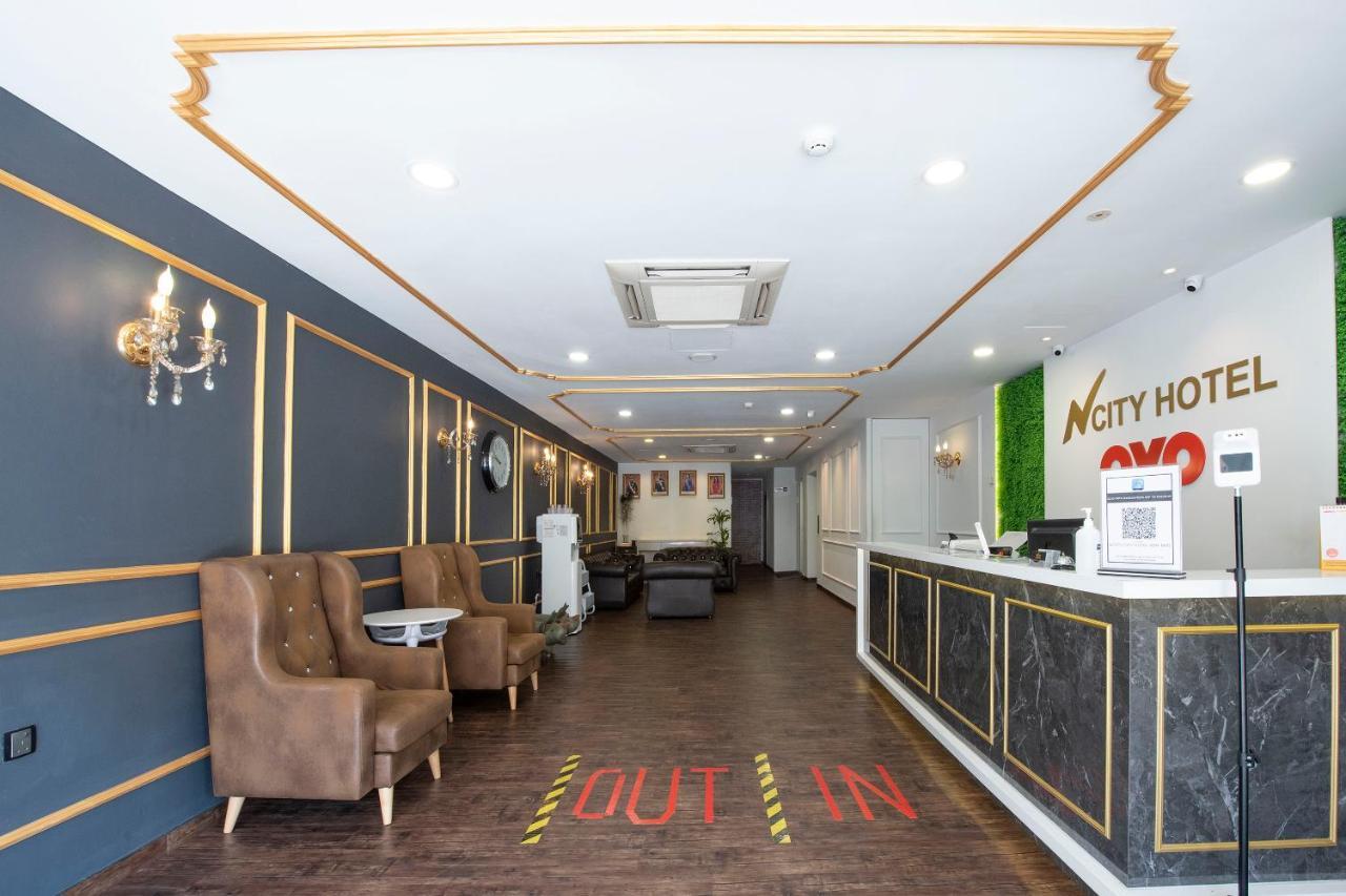Oyo 90403 North City Hotel 新山 外观 照片