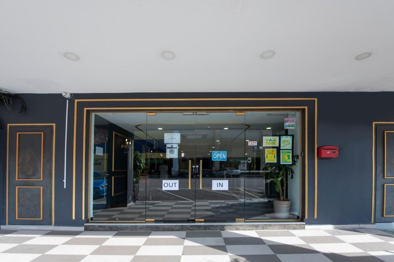 Oyo 90403 North City Hotel 新山 外观 照片