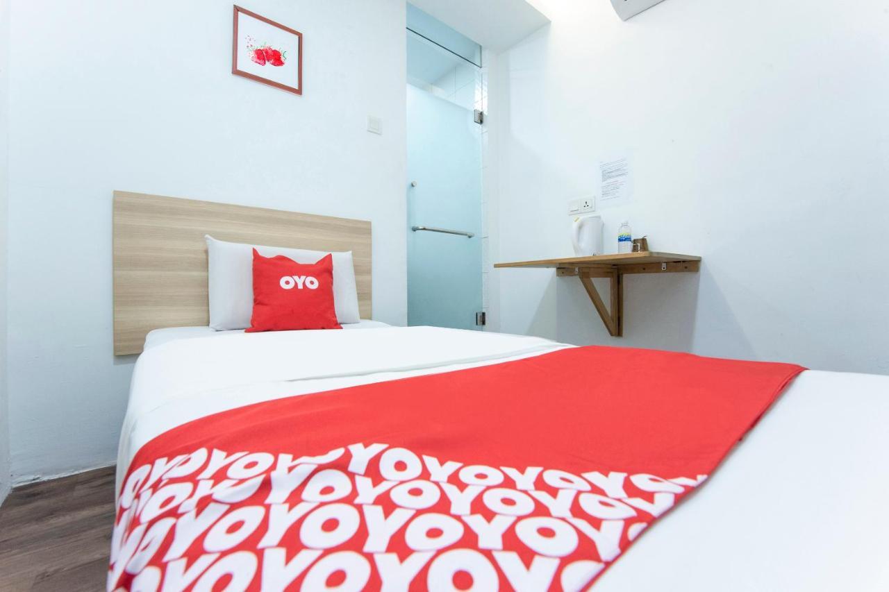 Oyo 90403 North City Hotel 新山 外观 照片